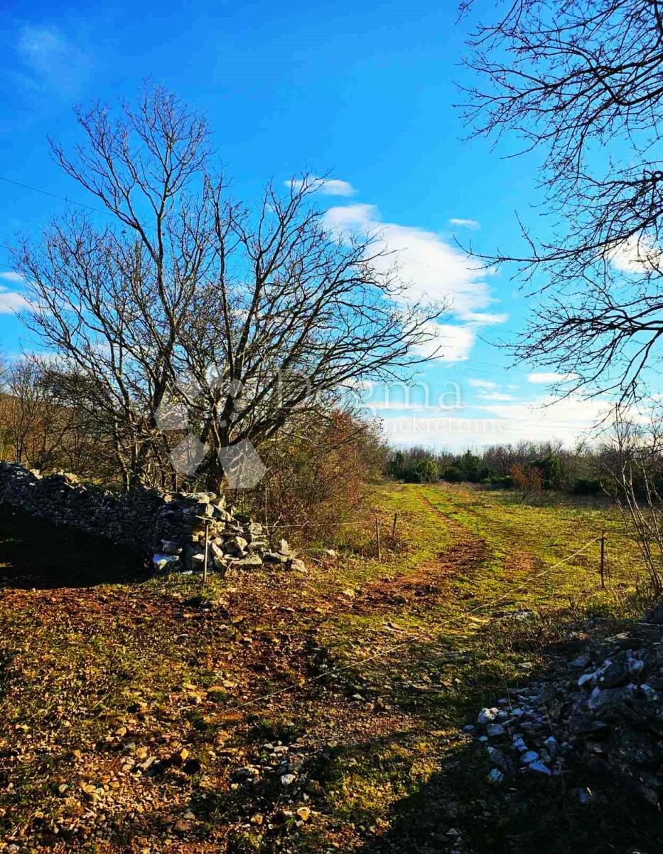 Zemljišče Labin, 3.669m2