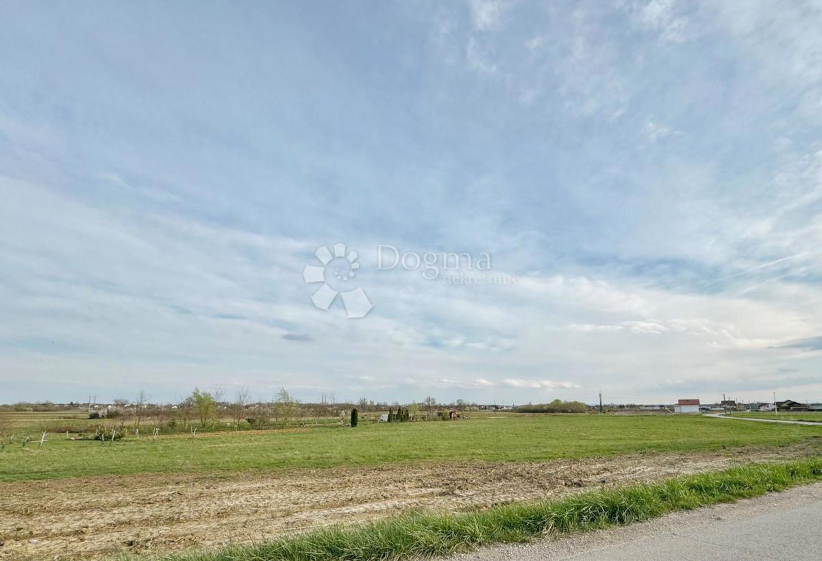 Zemljišče Gornji Desinec, Jastrebarsko - Okolica, 4.229m2