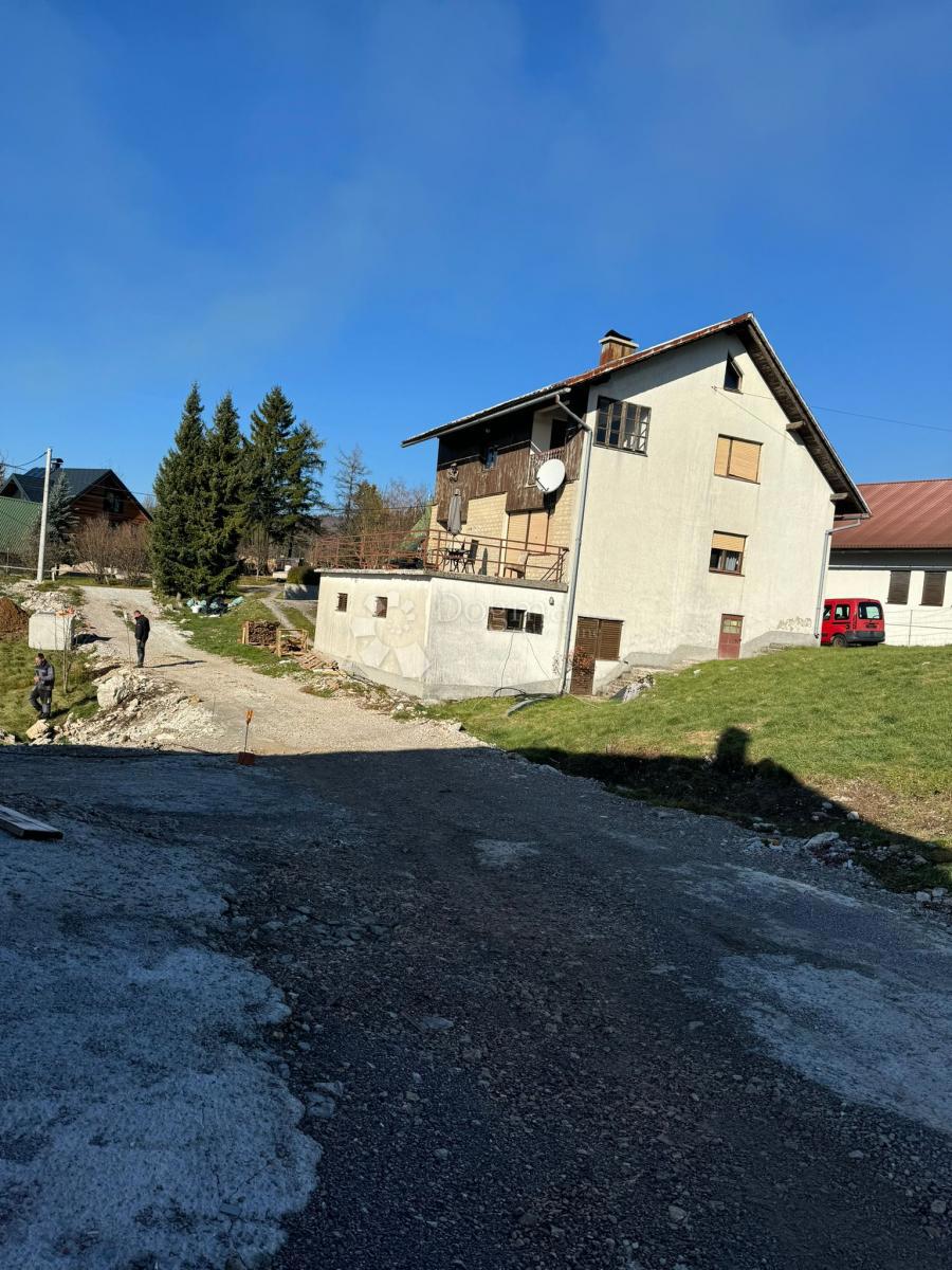 Hiša Mrkopalj, 350m2