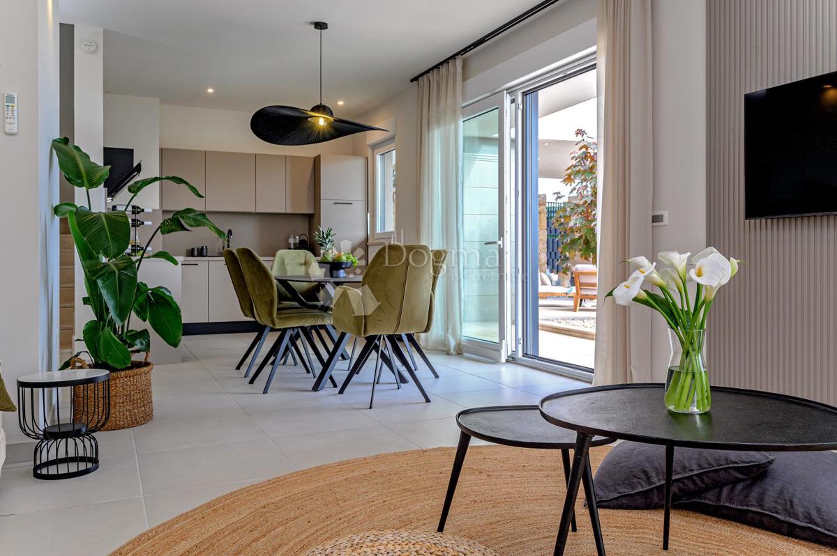 Hiša Kaštel Sućurac, Kaštela, 219m2