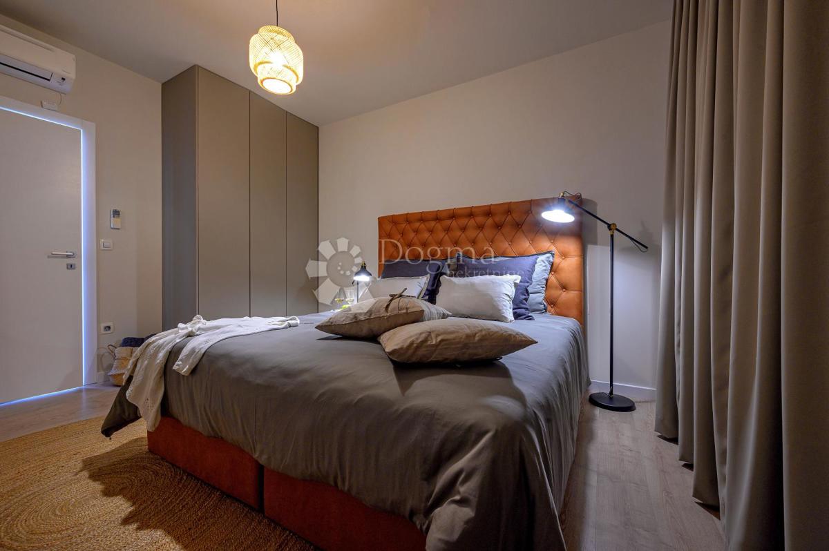 Hiša Kaštel Sućurac, Kaštela, 219m2