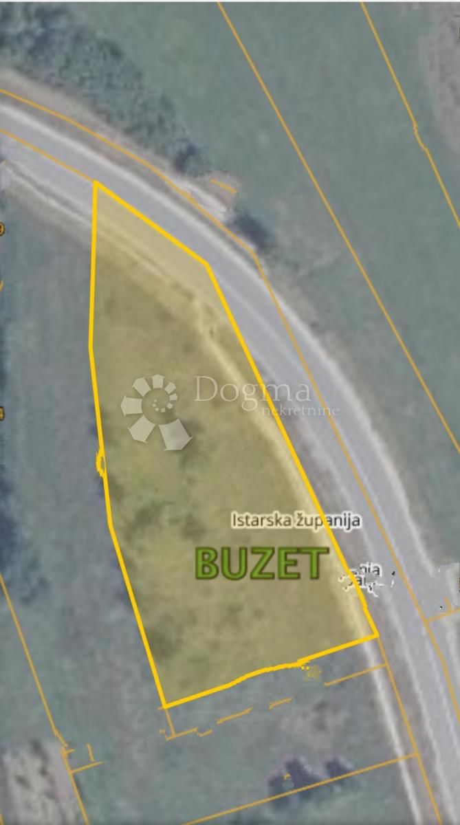 Zemljišče Žminj, 1.072m2