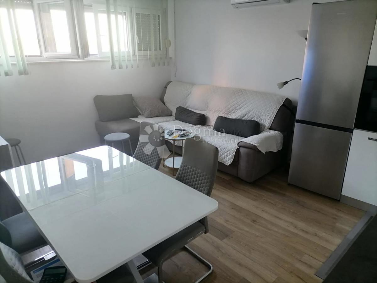 Stanovanje Baldekin, Šibenik, 50m2