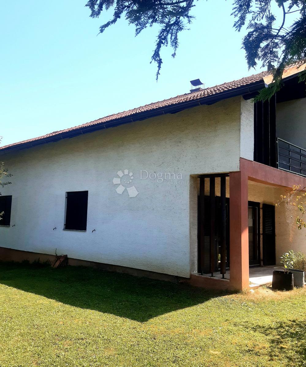 Hiša Ogulin, 350m2
