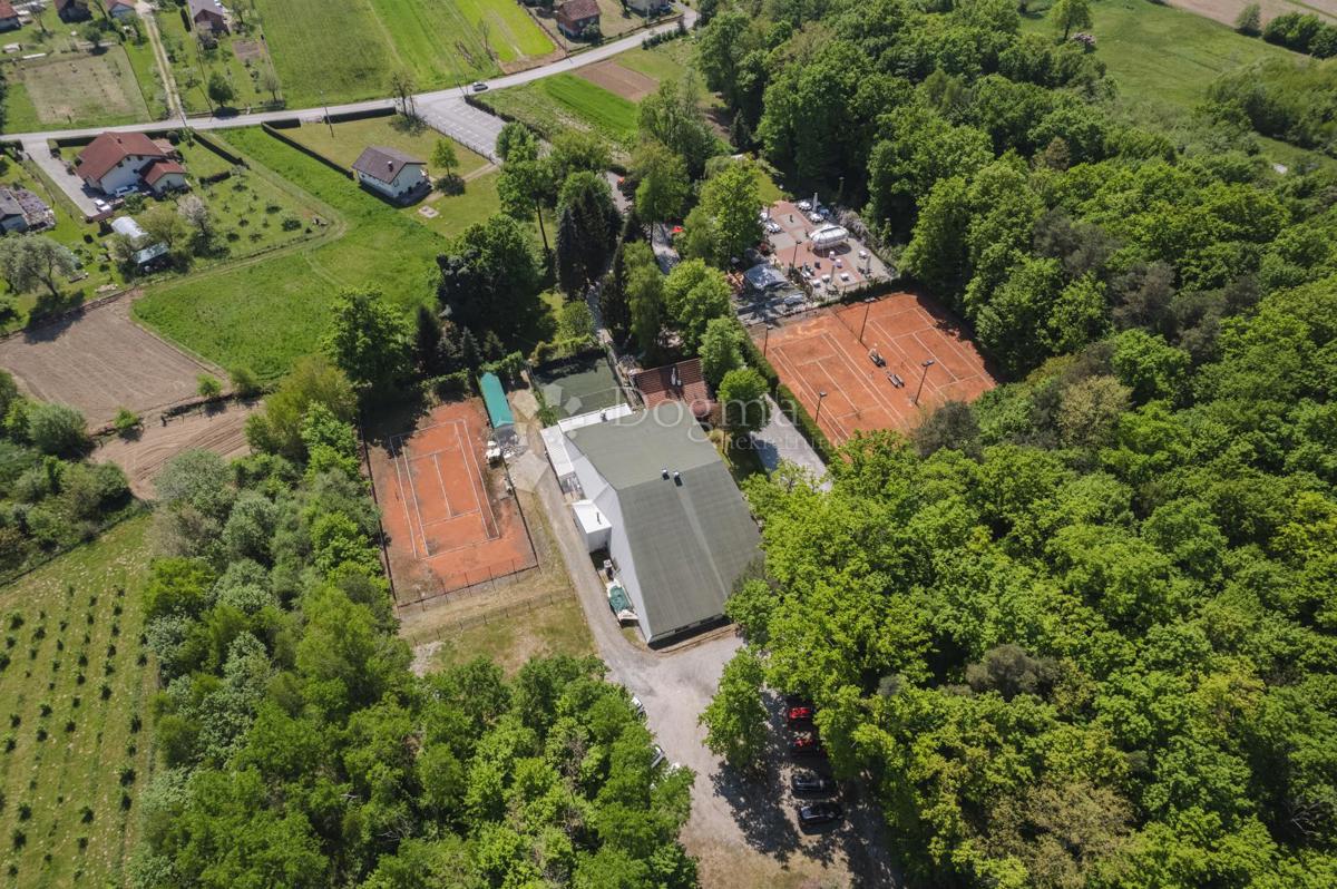 Poslovni prostor Kraljev Vrh, Jakovlje, 10.790,60m2