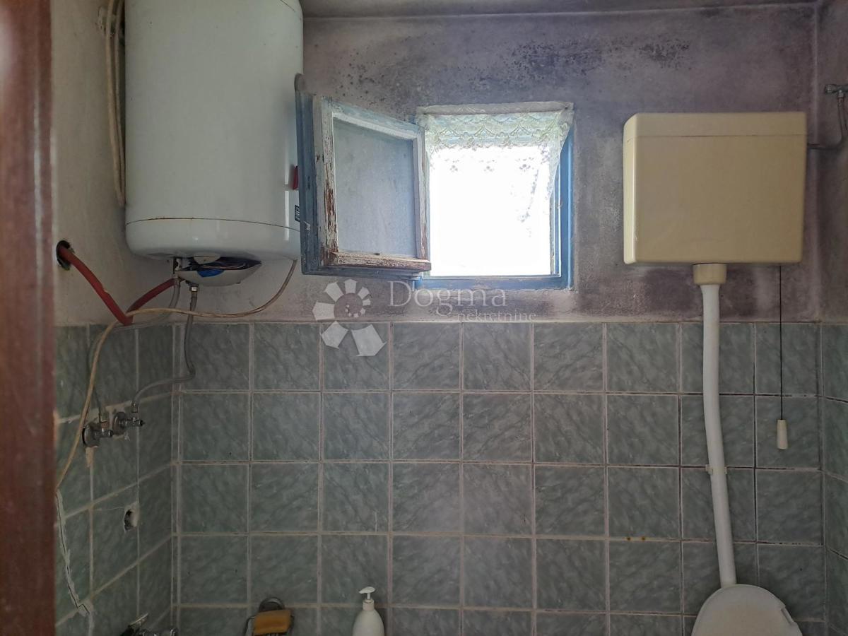 Hiša Jošavica, Petrinja, 597m2