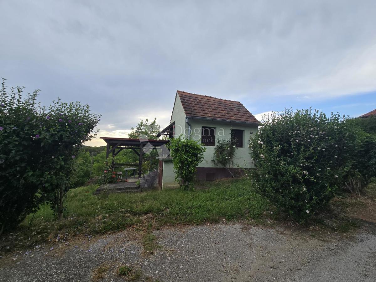 Zemljišče Varaždin Breg, Gornji Kneginec, 1.097m2