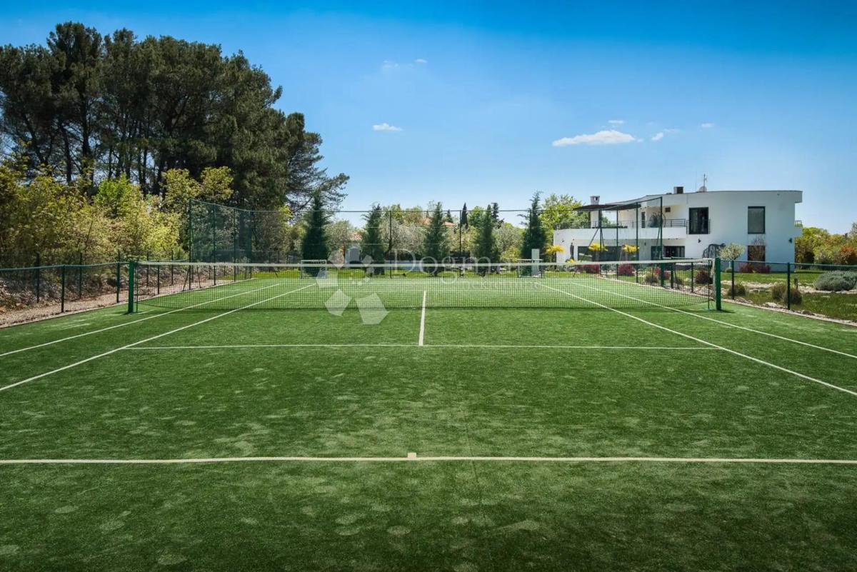 Hiša Svetvinčenat, 487m2