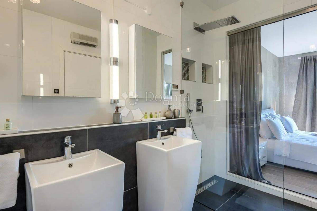 Hiša Svetvinčenat, 487m2