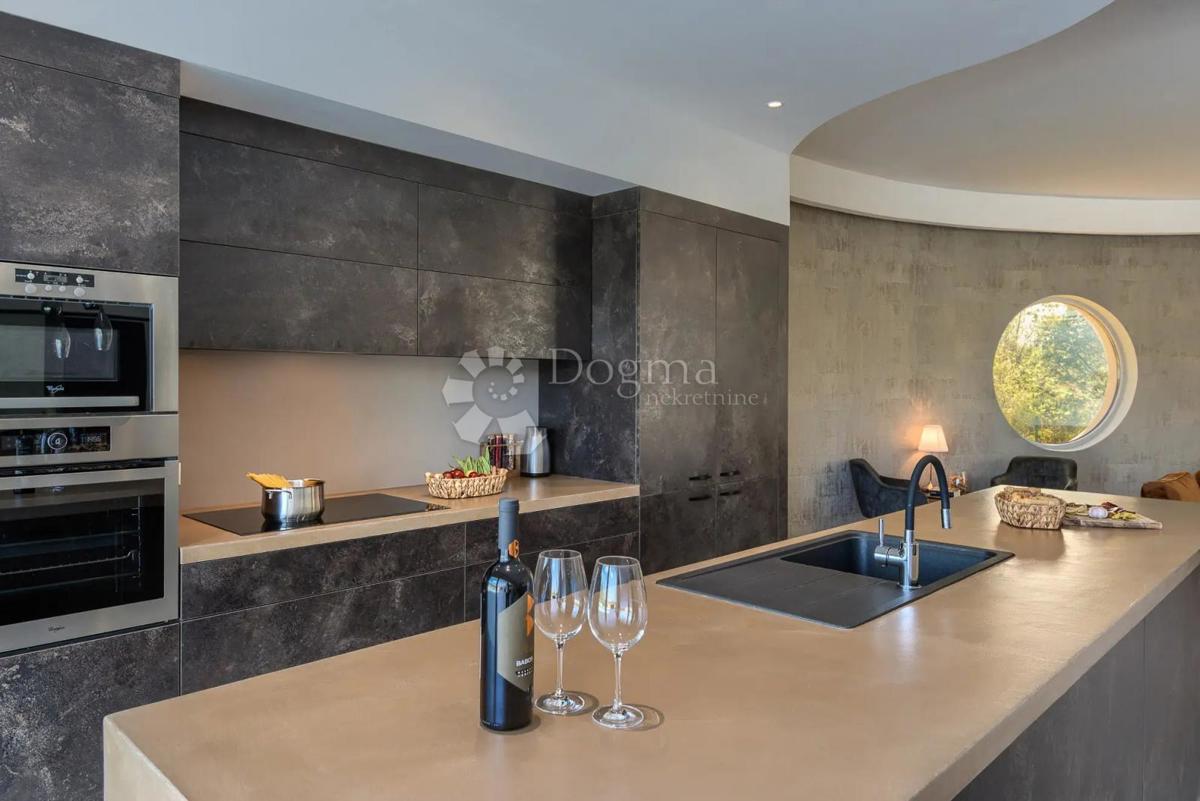 Hiša Svetvinčenat, 487m2