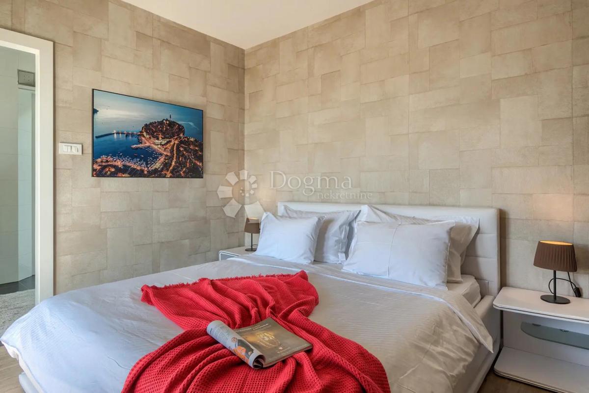 Hiša Svetvinčenat, 487m2