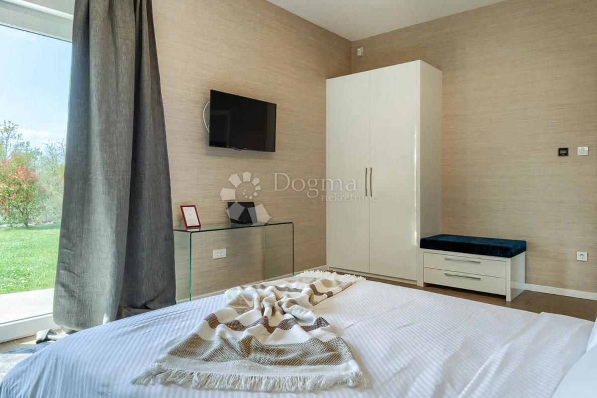 Hiša Svetvinčenat, 487m2