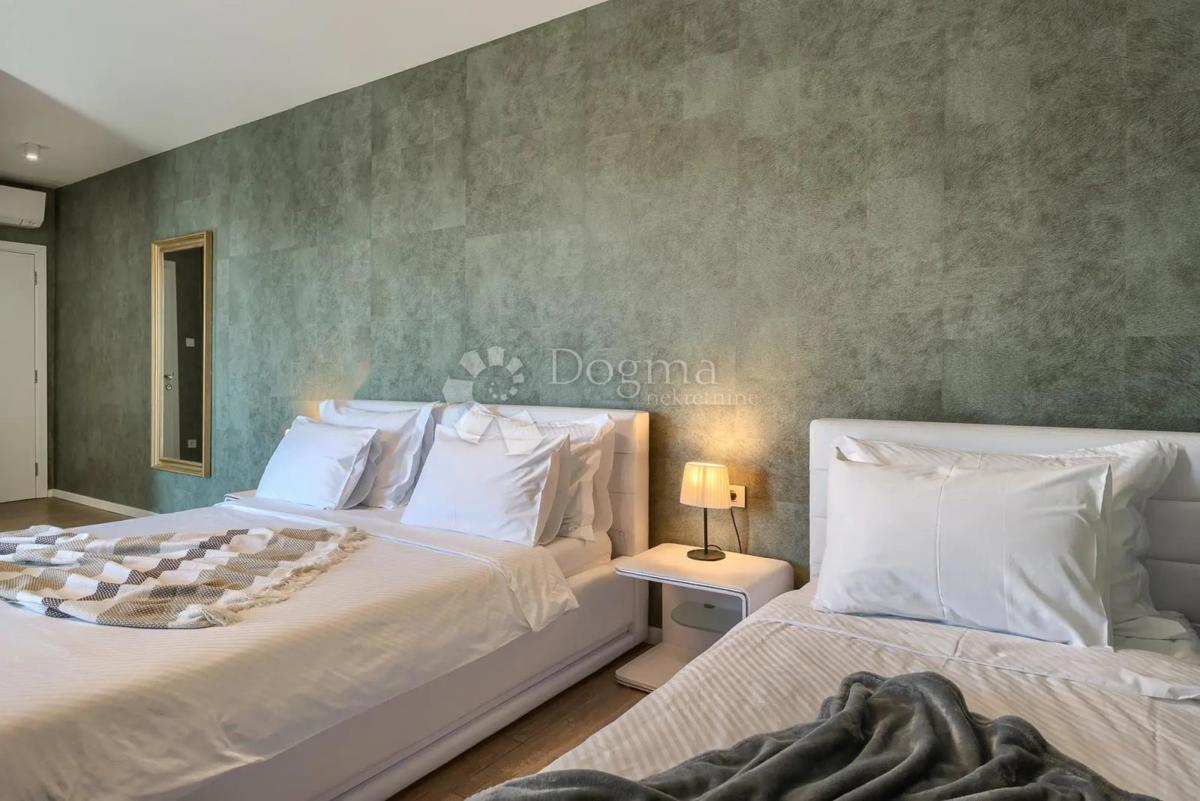 Hiša Svetvinčenat, 487m2