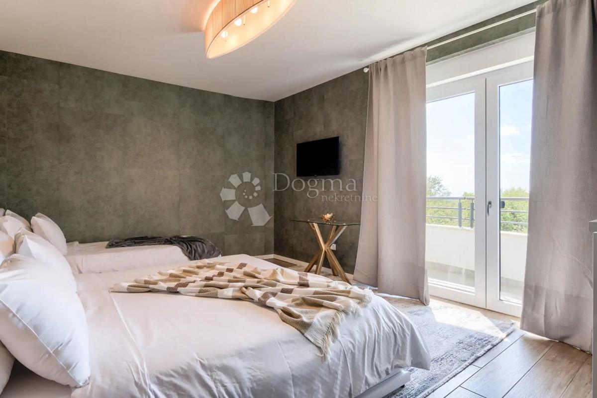 Hiša Svetvinčenat, 487m2