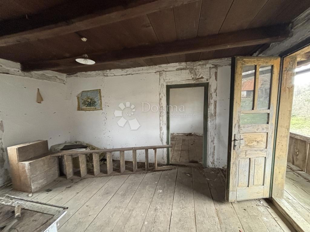 Hiša Martinski Vrh, Ribnik, 120m2