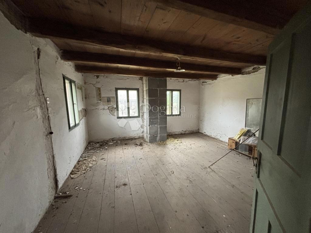 Hiša Martinski Vrh, Ribnik, 120m2