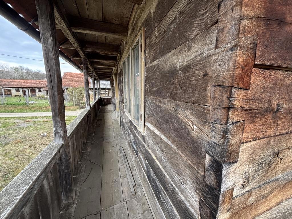 Hiša Martinski Vrh, Ribnik, 120m2