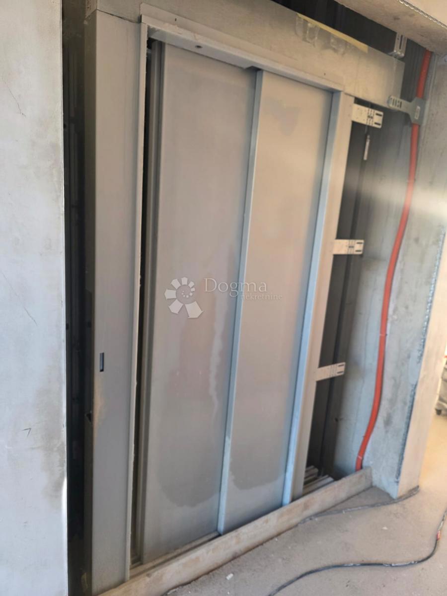 Stanovanje Primošten, 70.56 m2