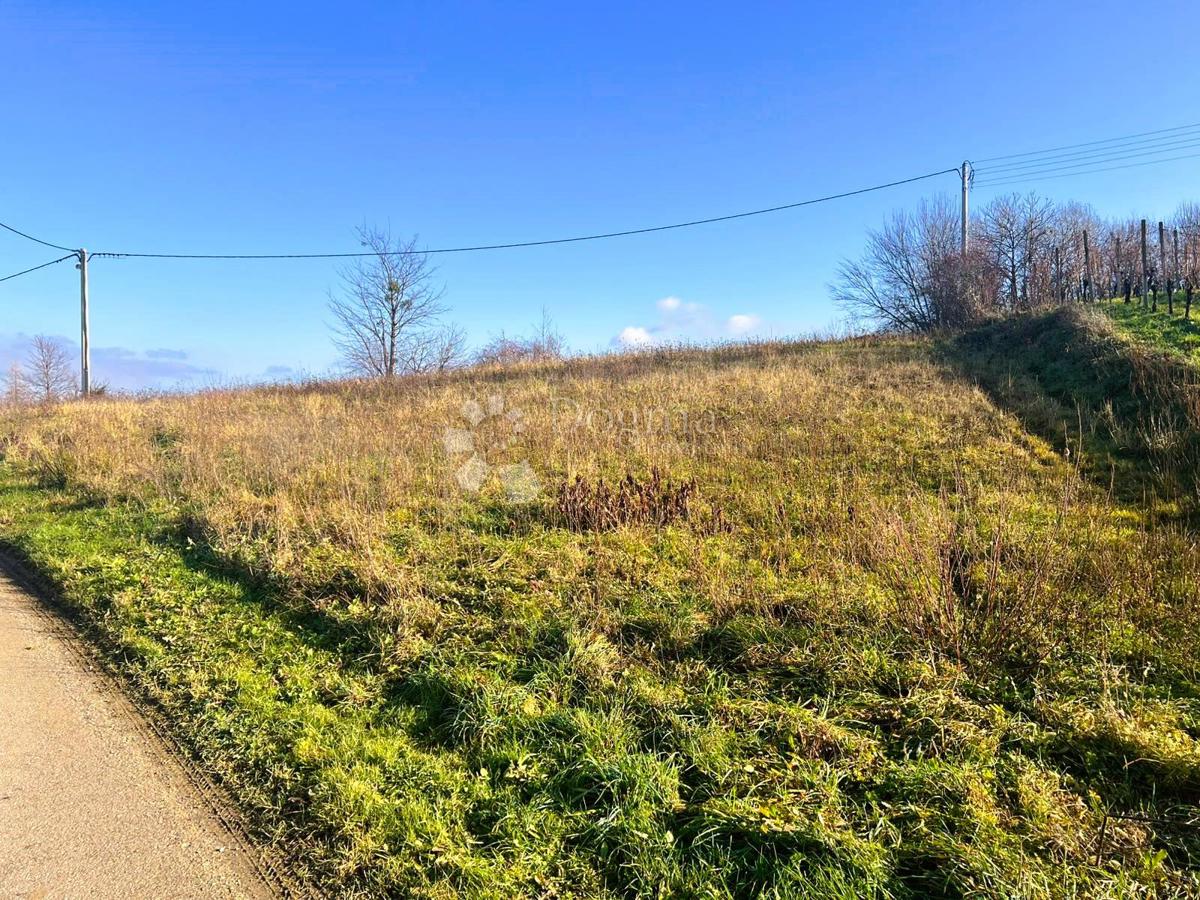 Zemljišče Kaniža, Ivanec, 928m2