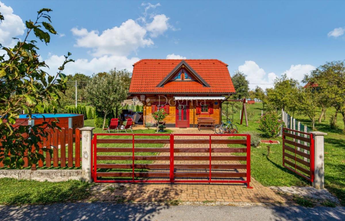 Hiša Ličko Lešće, Otočac, 60m2