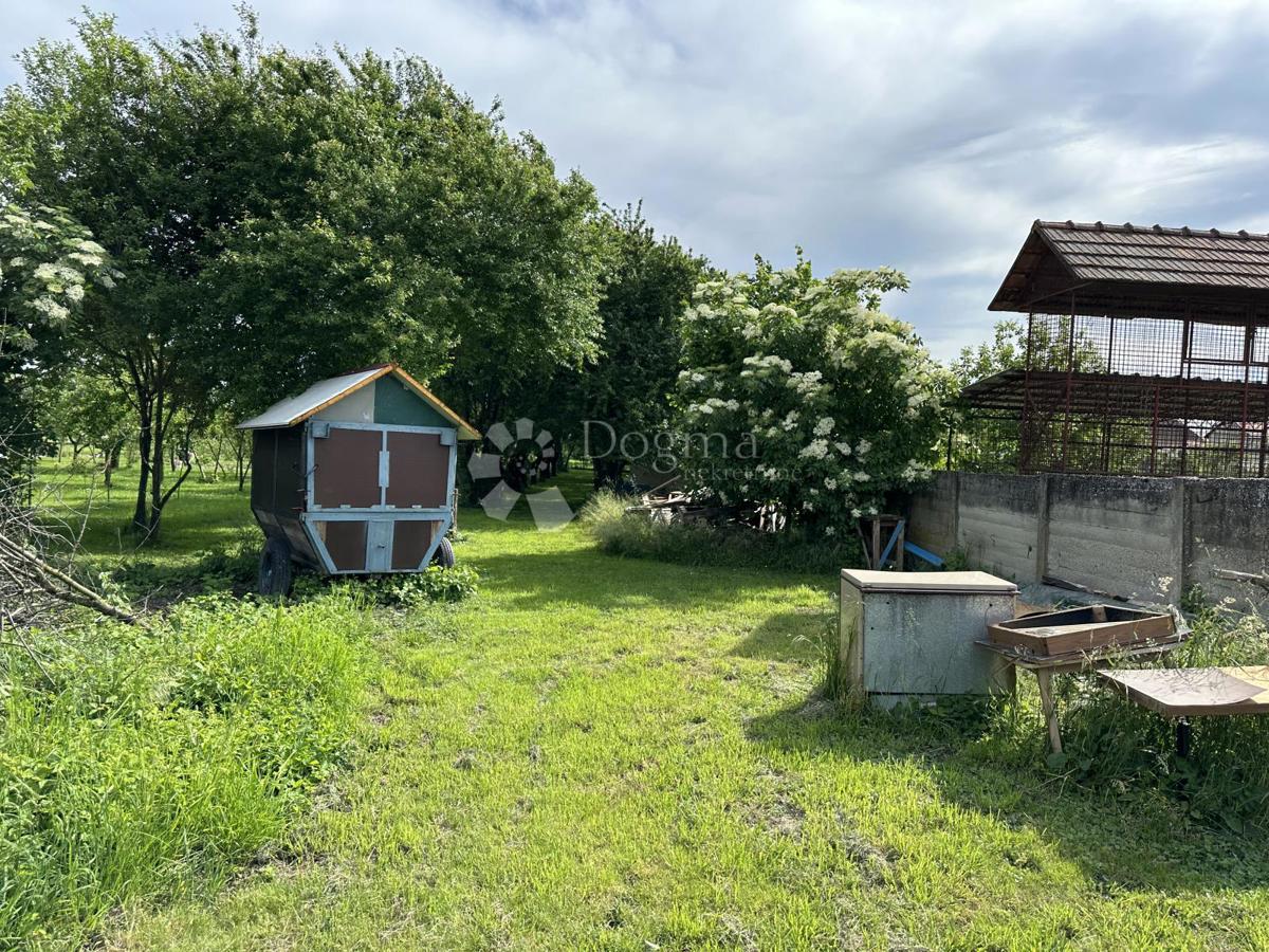 Zazidljivo zemljišče Trnovec, Trnovec Bartolovečki, 1.281m2