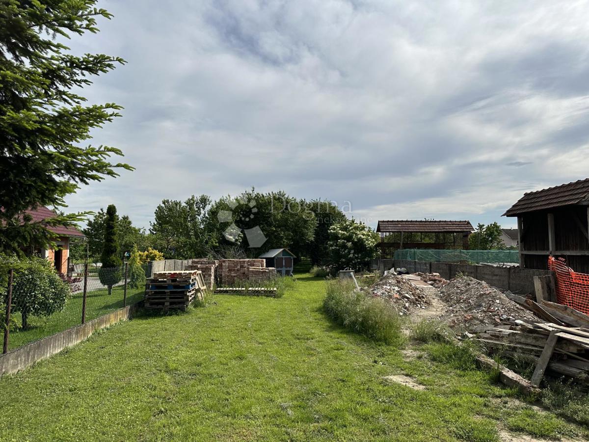 Zazidljivo zemljišče Trnovec, Trnovec Bartolovečki, 1.281m2