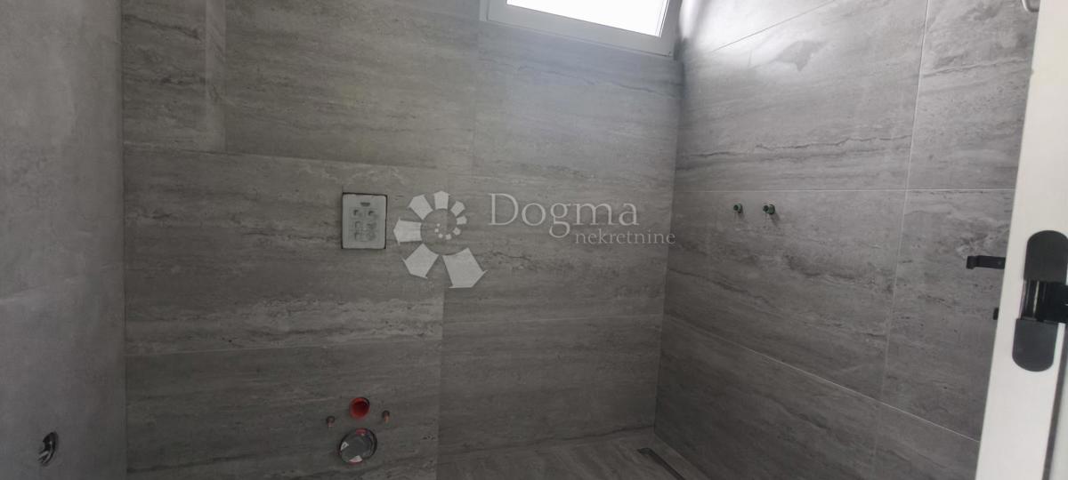 Stanovanje Povljana, 75,91m2