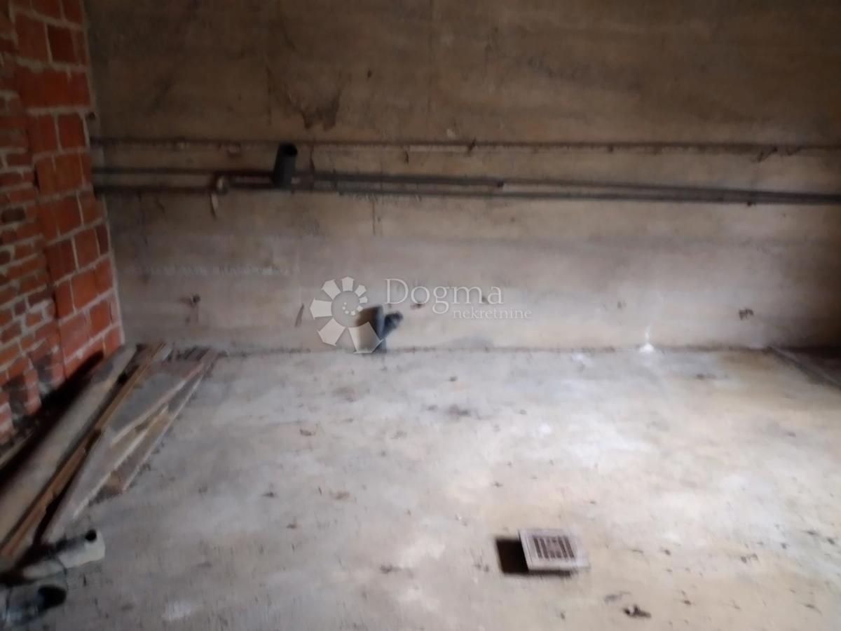 Hiša Topusko, 360m2
