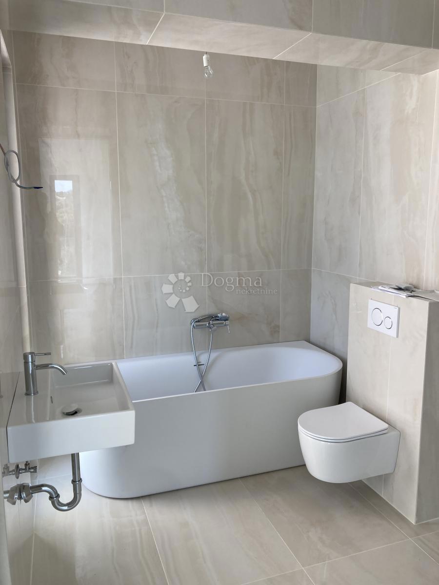 Lux Apartma Ražanj, Rogoznica, 91,70m2