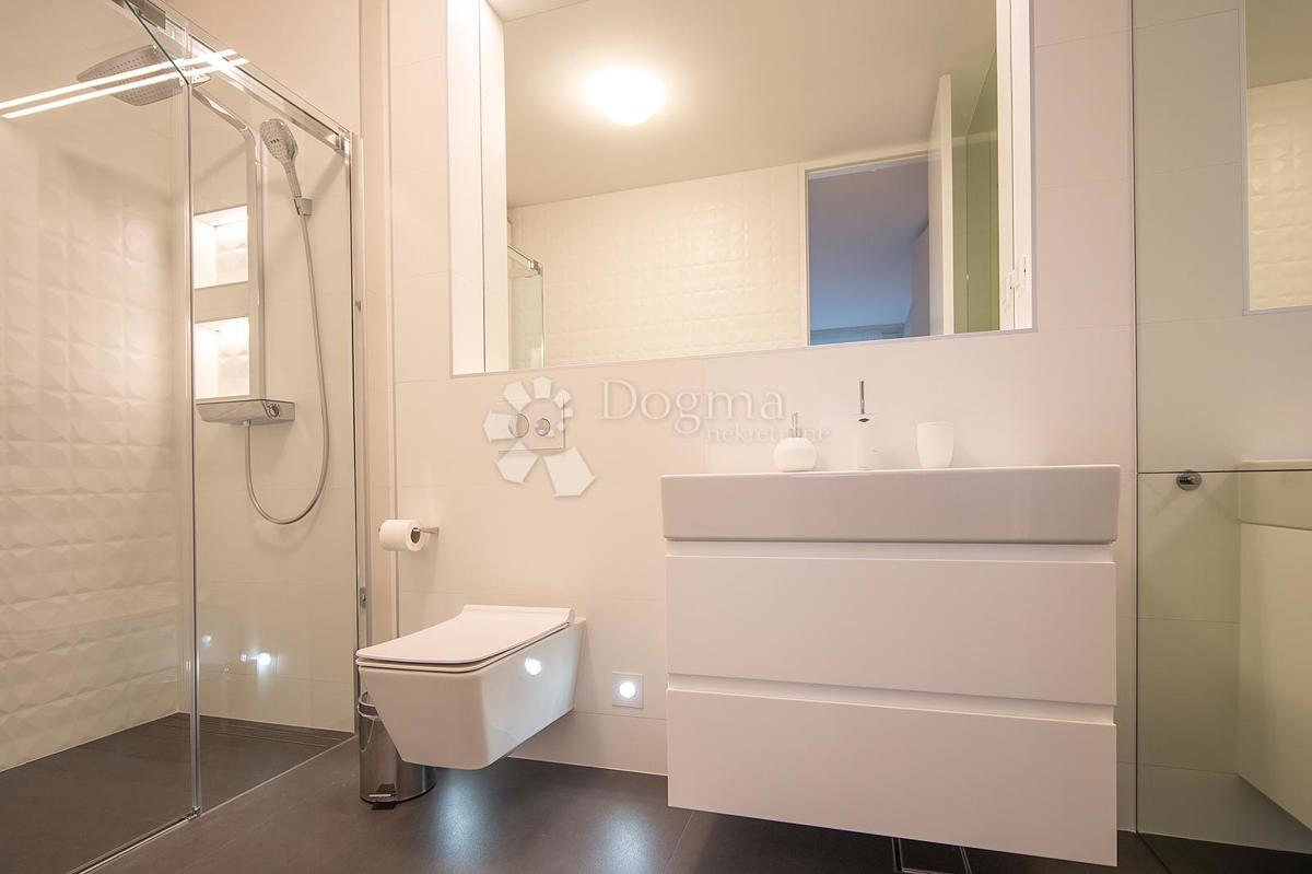 Stanovanje Opatija - Centar, Opatija, 76,18m2