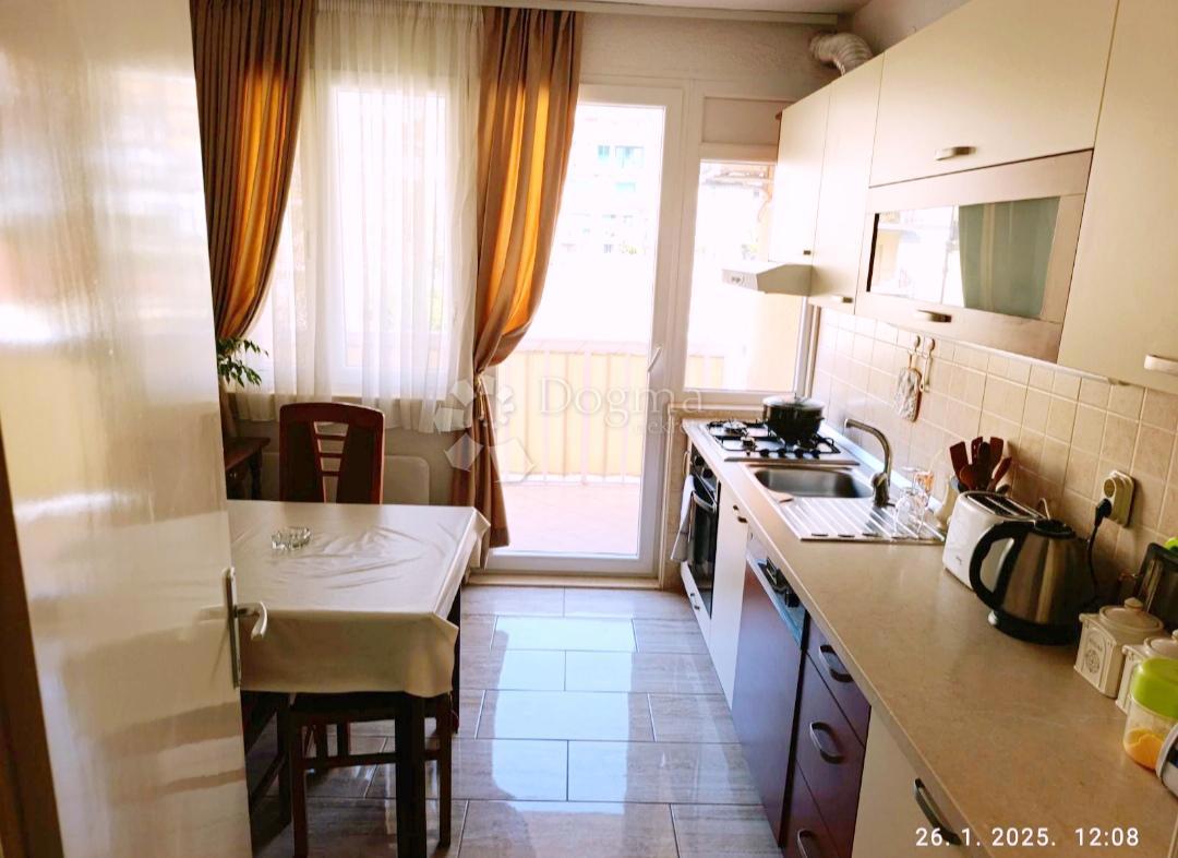 Stanovanje Makarska, 71,20m2