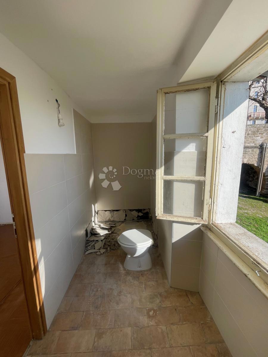 Hiša Buje, Buje, Buje, Istarska županija, 200m2