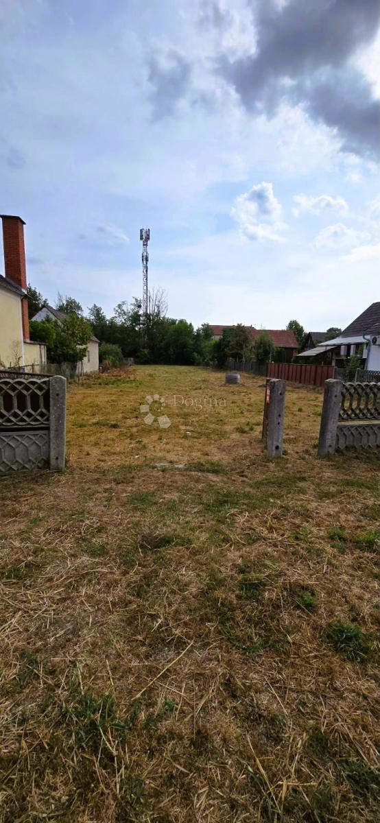 Zazidljivo zemljišče Kotoriba, 1.230m2