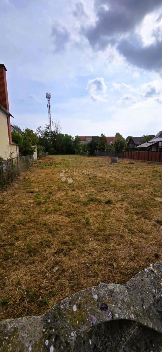Zazidljivo zemljišče Kotoriba, 1.230m2