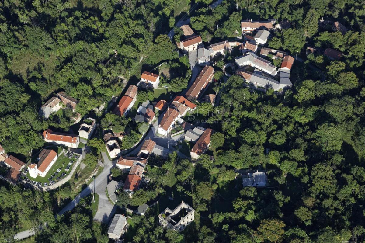 Zazidljivo zemljišče Trstenik, Lanišće, 543m2