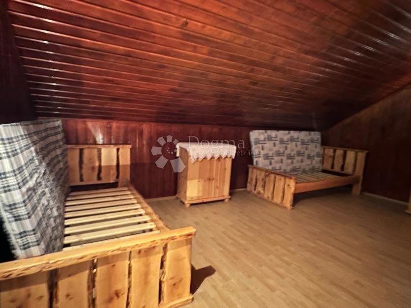 Hiša Bužim, Gospić - Okolica, 11.000m2