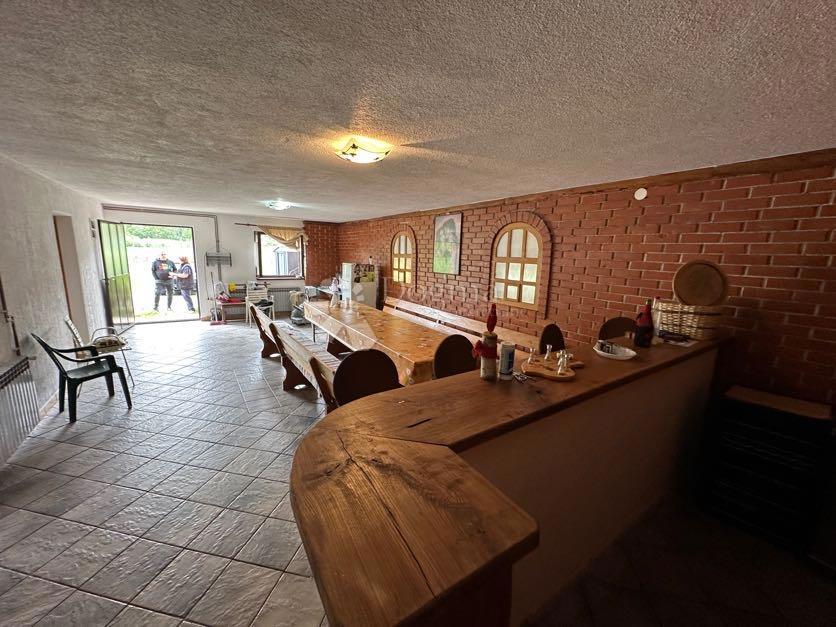 Hiša Bužim, Gospić - Okolica, 11.000m2