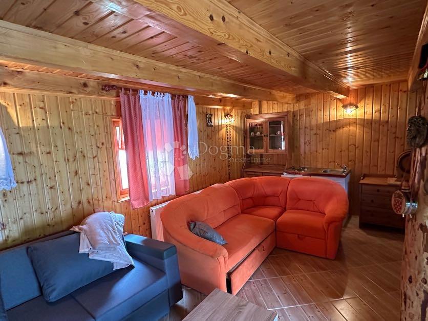 Hiša Bužim, Gospić - Okolica, 11.000m2