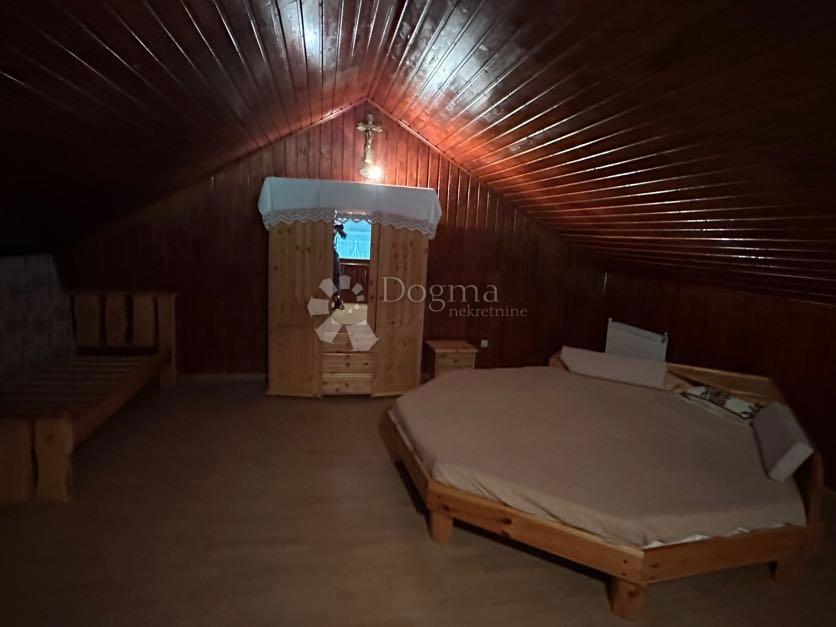 Hiša Bužim, Gospić - Okolica, 11.000m2