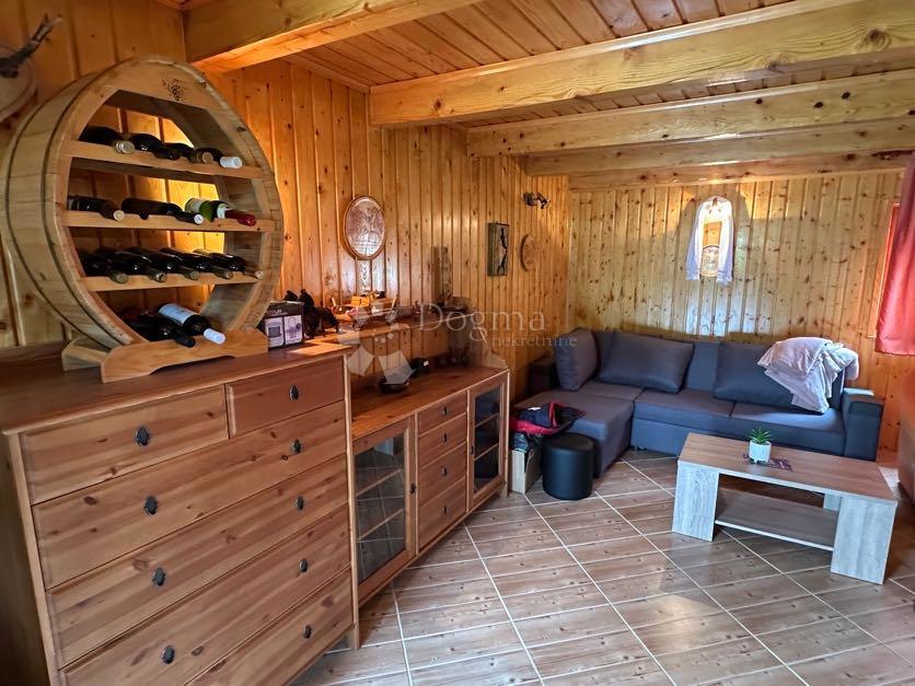 Hiša Bužim, Gospić - Okolica, 11.000m2