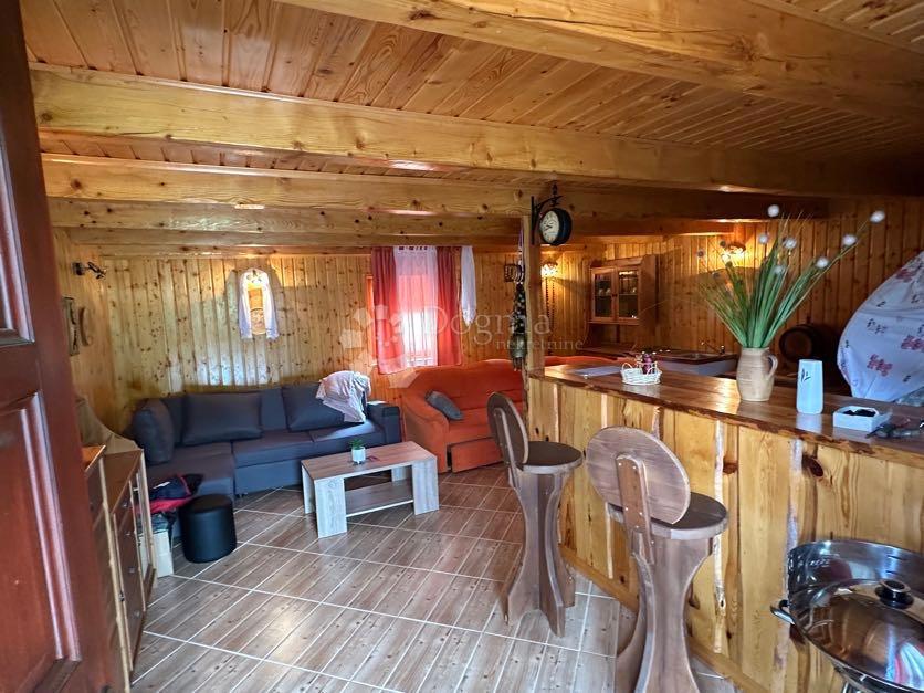 Hiša Bužim, Gospić - Okolica, 11.000m2