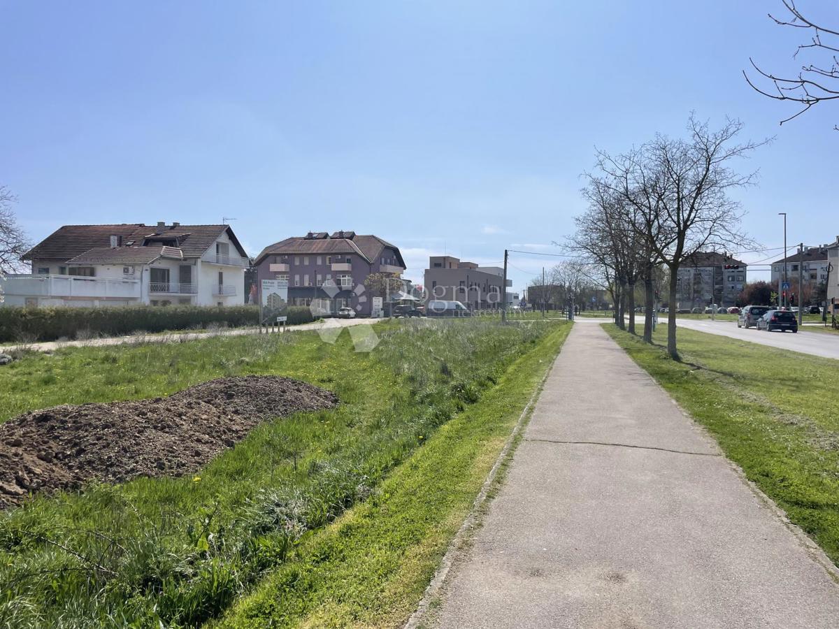 Zazidljivo zemljišče Centar, Velika Gorica, 1.379m2