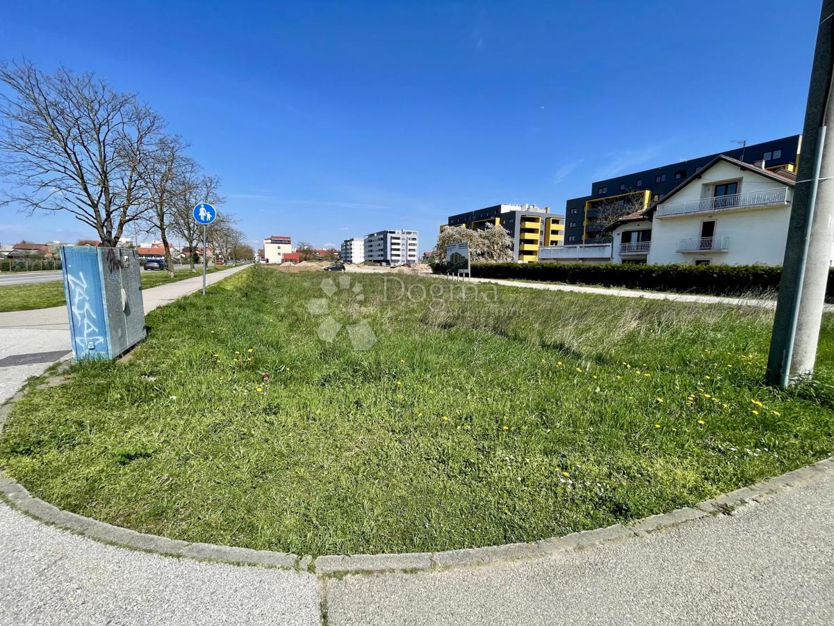 Zazidljivo zemljišče Centar, Velika Gorica, 1.379m2