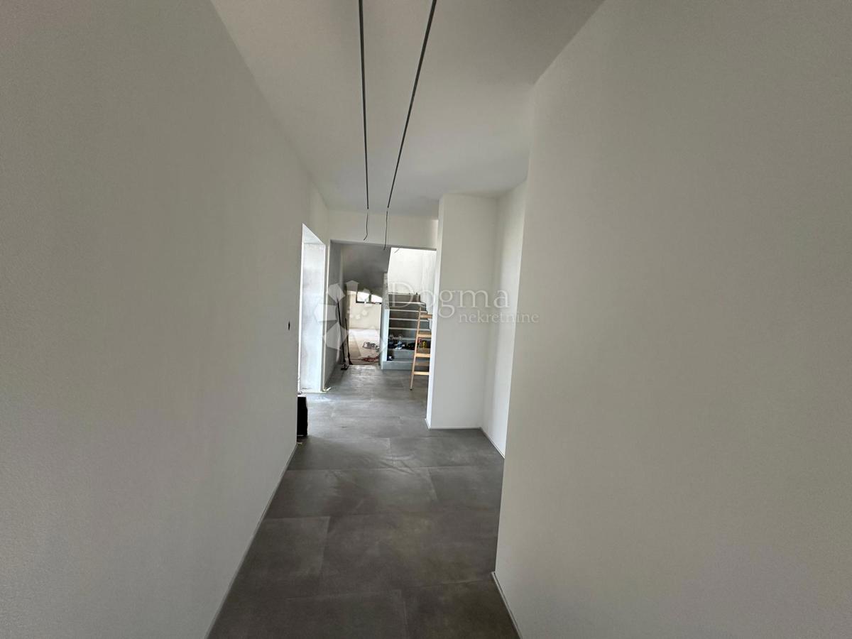 Hiša Mulo, Vrsi, 183,40m2