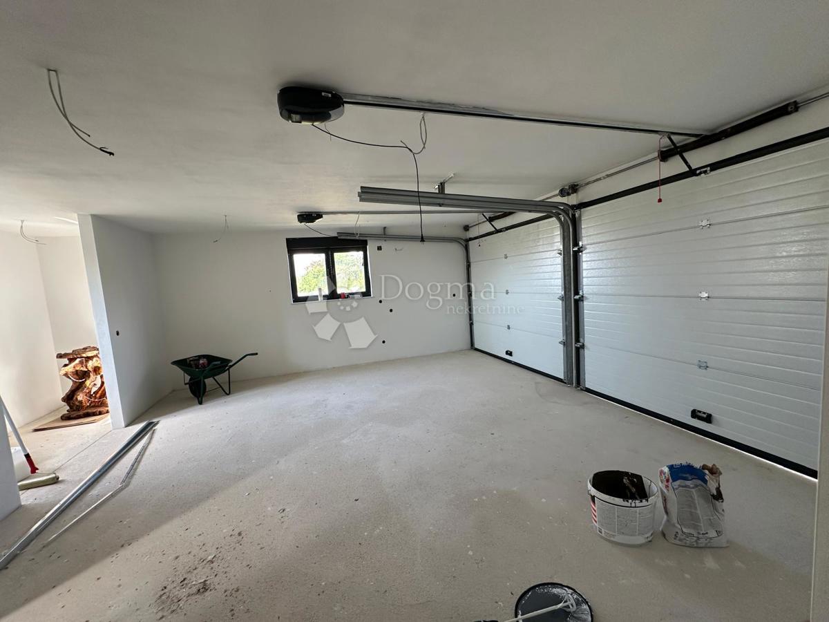 Hiša Mulo, Vrsi, 183,40m2