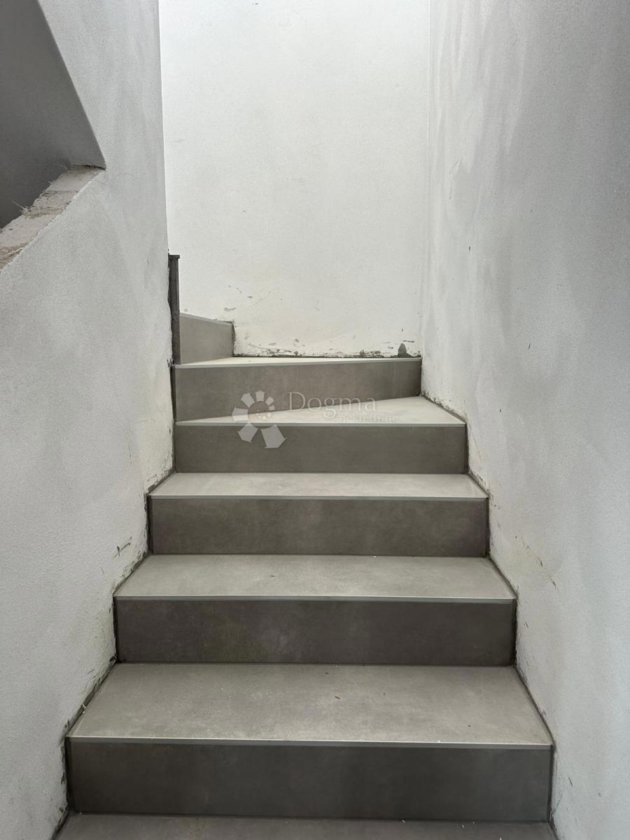 Hiša Mulo, Vrsi, 183,40m2