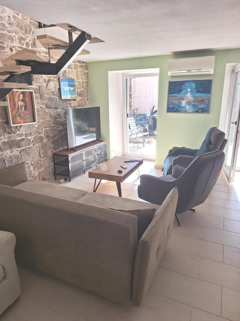 Hiša Labin, 140m2
