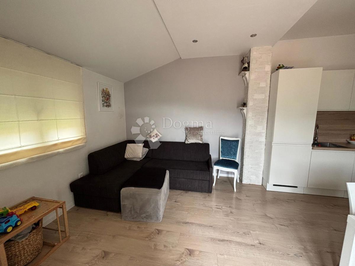 Apartma na odlični lokaciji - Sinj