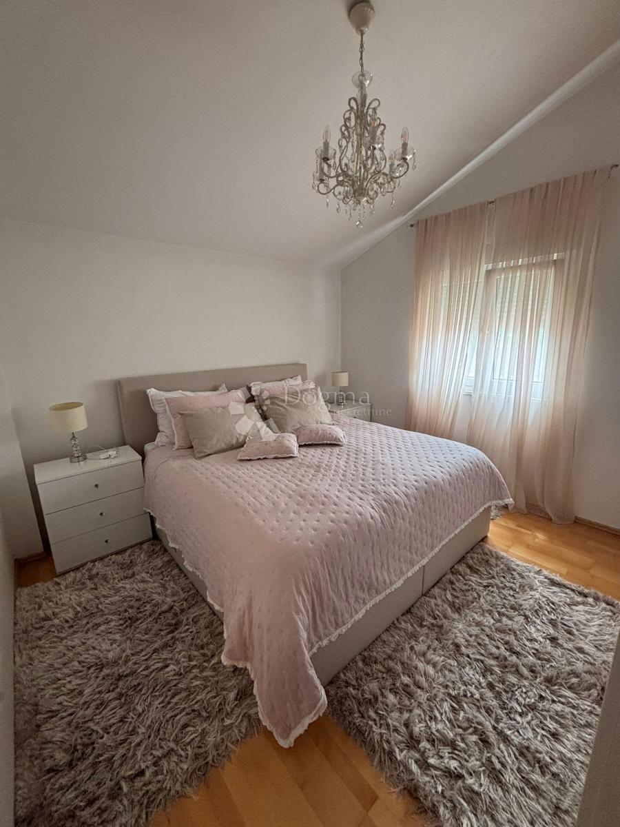 Apartma na odlični lokaciji - Sinj