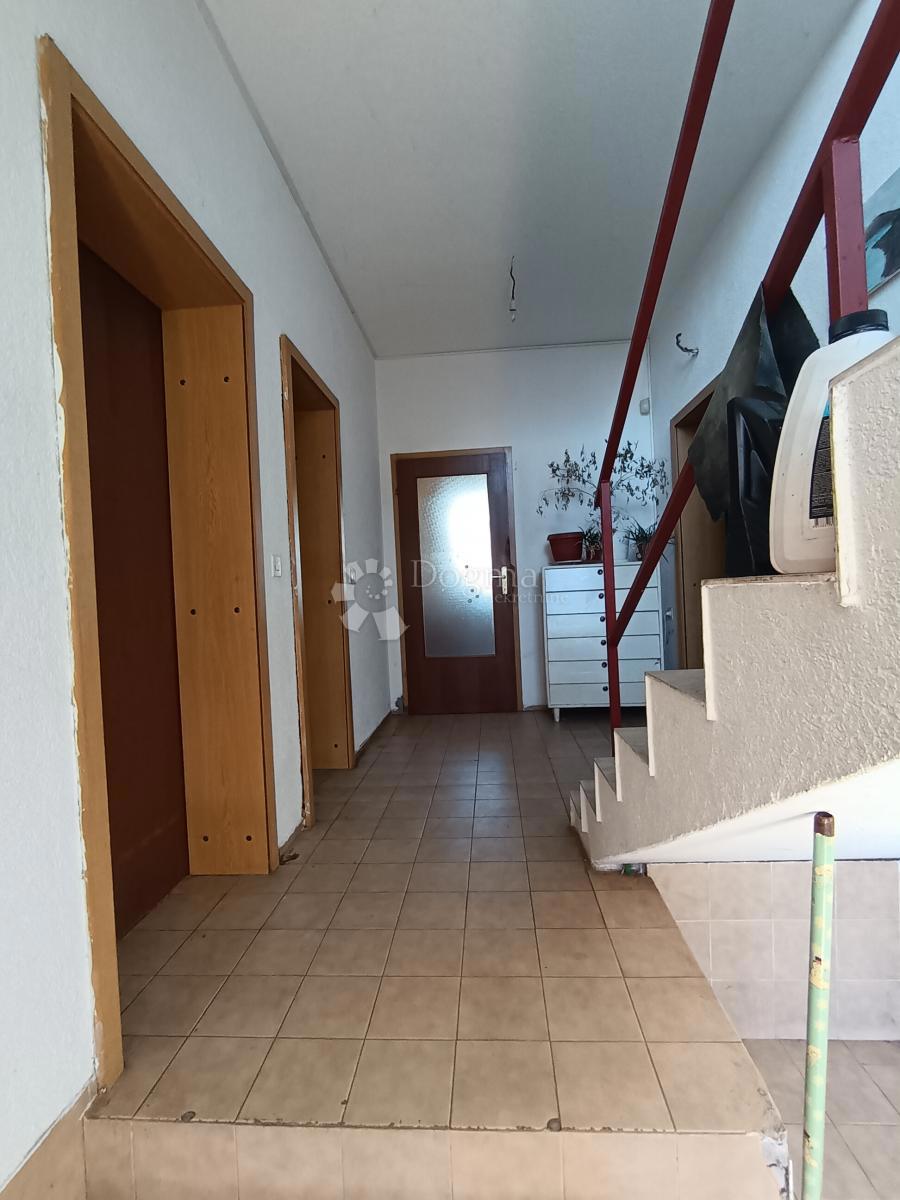 Hiša Tenja, Osijek - Okolica, 238m2